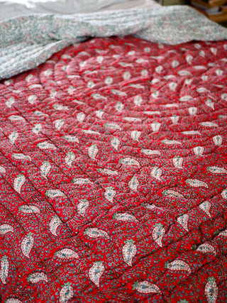 Flower Paisley Quilt - QUILT SALE