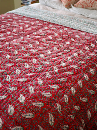 Flower Paisley Quilt - QUILT SALE